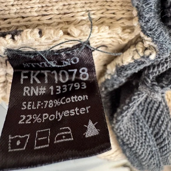 POL Patchwork Peace Sign Top NWOT Boho Cottagecore Festival Pullover - Picture 10 of 13